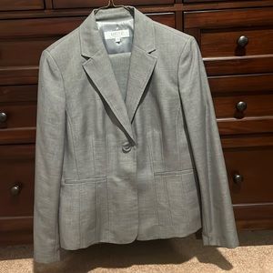 Kasper suit - like new